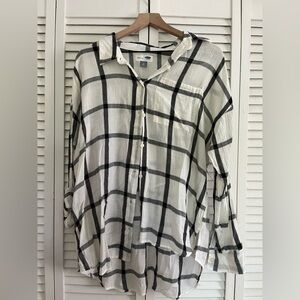 COPY - NWT Old Navy Black and White Plaid Shirt